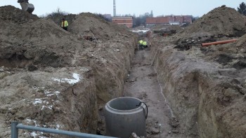 Pokládka potrubí kanalizace, vodovodu